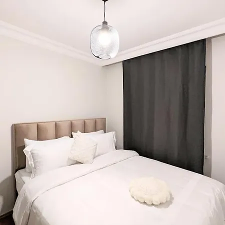Lägenhet Superb & Elegant 3-bedroom Apt, Osmanbey