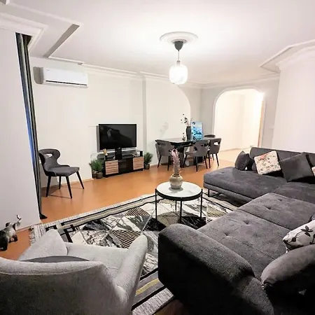 Superb & Elegant 3-bedroom Apt, Osmanbey * اسطنبول